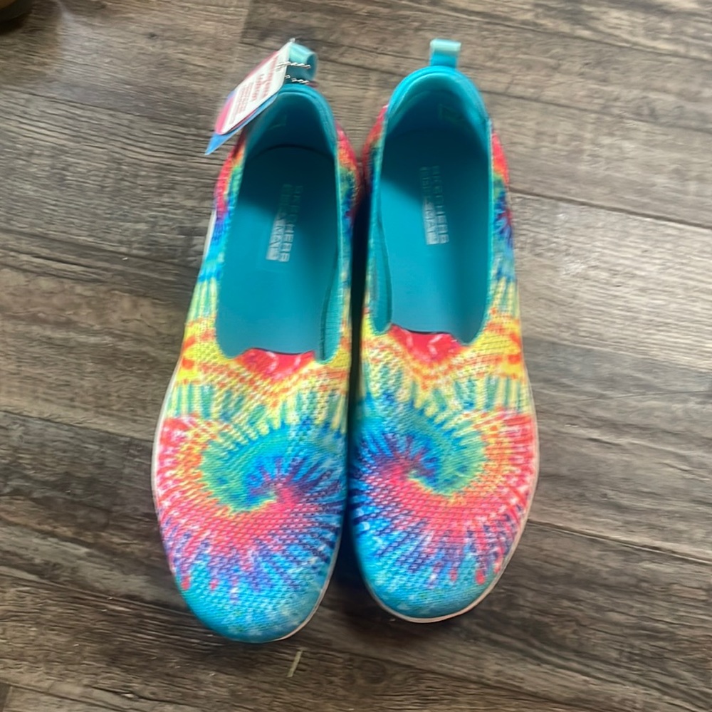 brand new sketchers